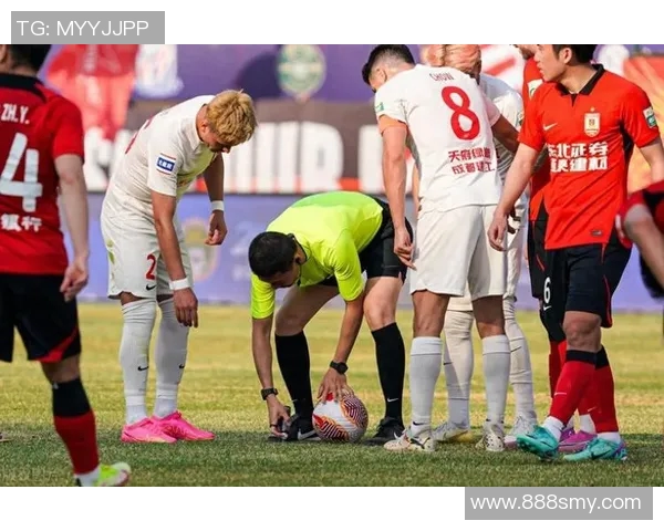 2010年热身赛中国队与巴西队激烈对抗引发场内斗殴事件回顾